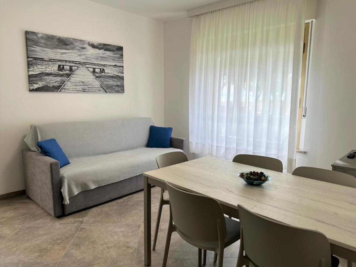 Blu Residence Lignano Sabbiadoro Eksteriør billede